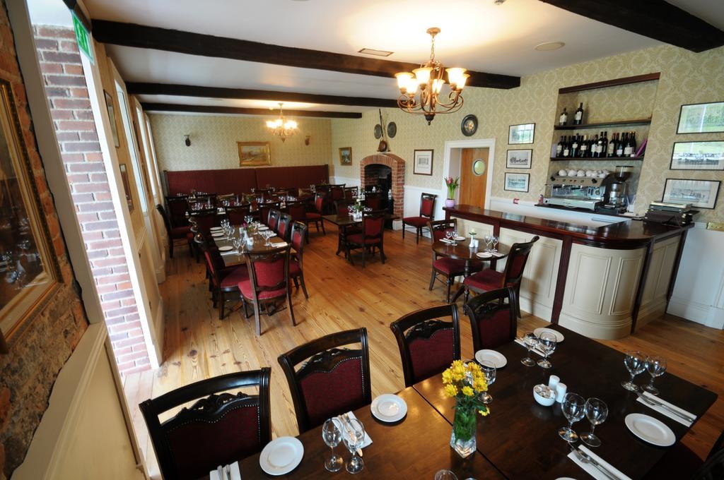 Ashbrook Arms Townhouse And Restaurant Hotel Durrow Ngoại thất bức ảnh